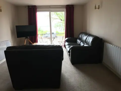 Appin, Beautiful Lochside Apartment with Balcony