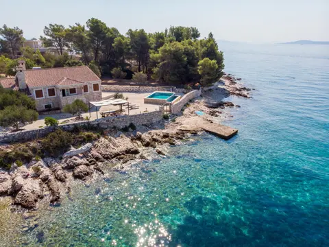 Villa Rudini with heated pool