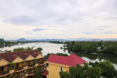 Purple Hue - Charming Riverside