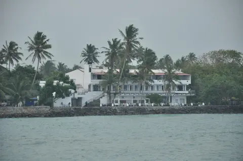 Beach House Goviyapana