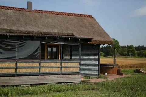 Brīvdienu māja Pakavi