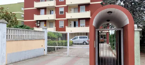Intero Appartamento con Parcheggio Gratuito