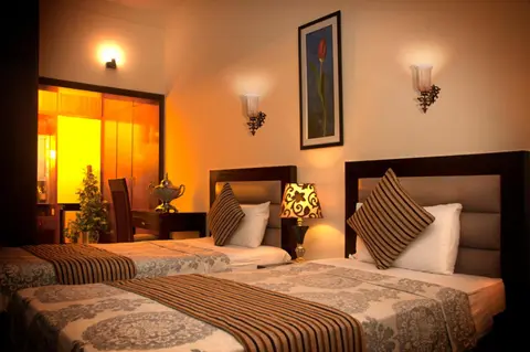Royal Elegance Hotel