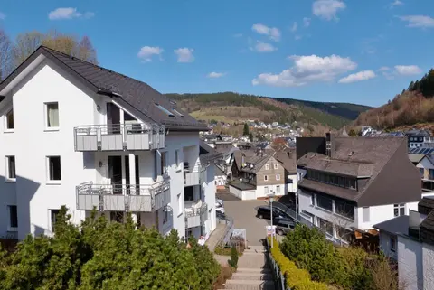 Komfort-Fewo Schöner Platz am Rathaus