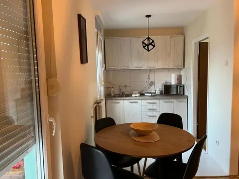 Apartment I&V