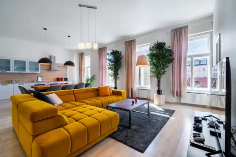 Centrum Apartments Pstrossova