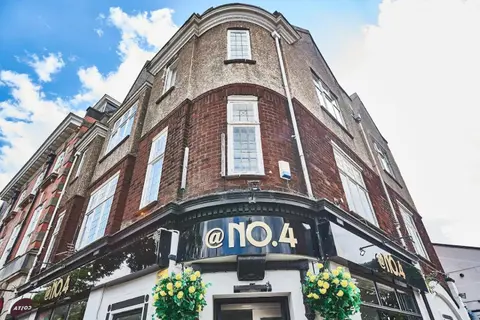 The Little Bear Apartment Birkdale Village