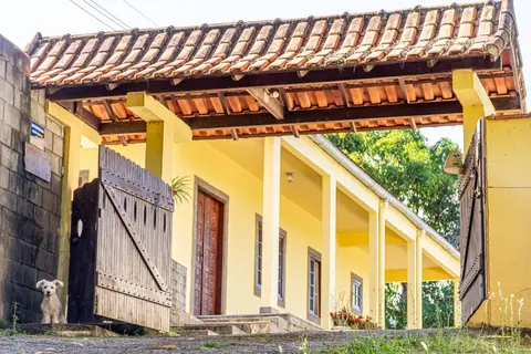 Hill House - Piscina e Lareira
