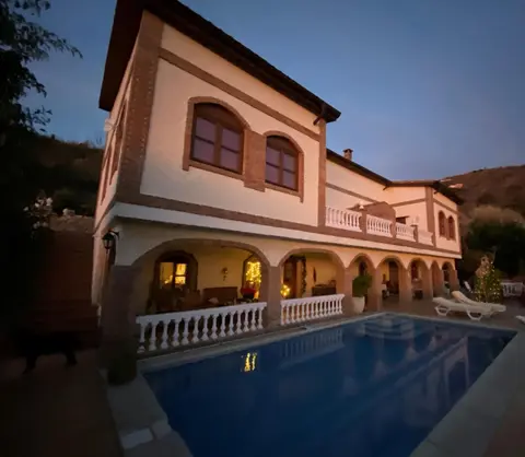 Cortijo de la luz App Sol community pool