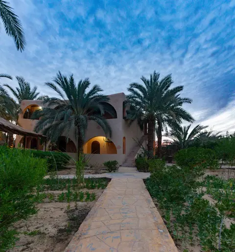 Seliyaa Siwa Inn Hotel