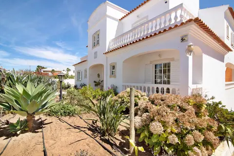 Apartamentos Arcadia - Ana