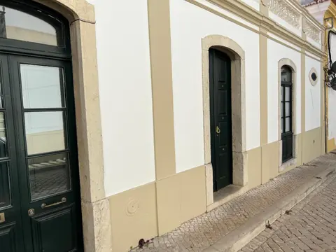 Império House