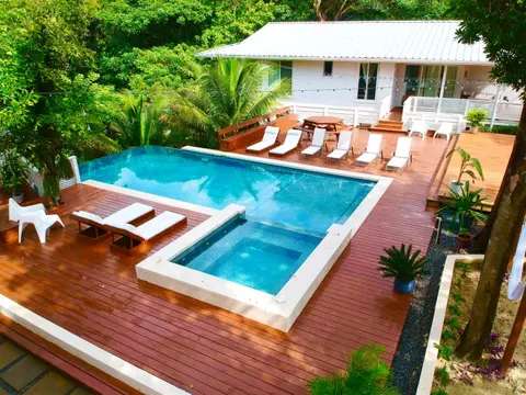 New One Bedroom Suite West Bay Roatan - Number 6