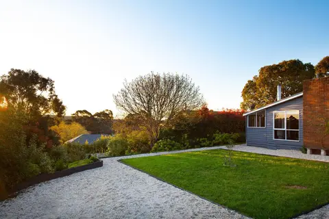 Indus- a bright and welcoming home