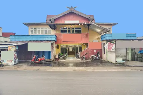 OYO 91833 Hotel Anggrek Daqu Syariah Kapuas