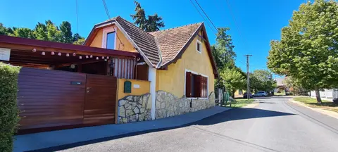 Belloapartamento Ház Balatonkenese, Strand 800m, Jakuzzi