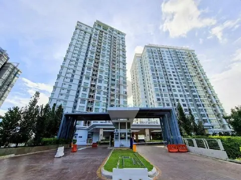 Shaftsbury residence cyberjaya studio suites with free parking