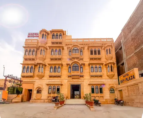 Hotel Sky Plaza - Best ever view of Jaisalmer Fort