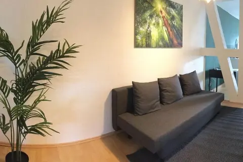 Nette Wohnung gute Austattung Parkplatz Terrasse