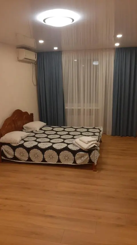 Lux Apartment Вокзал. Надежды Алексеенко 30