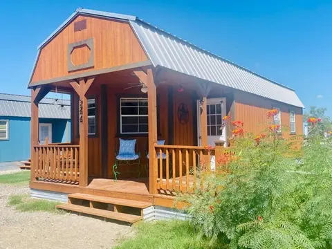 Clover Casita - Your Perfect Getaway in Lockhart