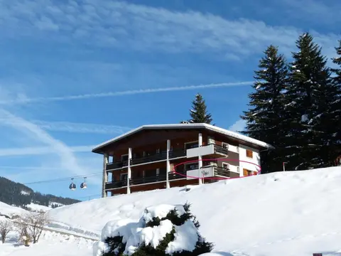 Appartement La Clusaz, 2 pièces, 5 personnes - FR-1-304-149