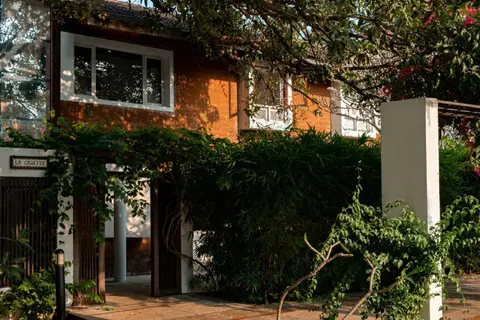 VILLA M - SOLITUDE 1 CANDOLIM GOA 3BHK, Pool Facing, Near Beach, Free Breakfast, Free WIFI and Prime Location