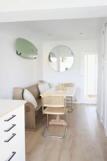 The Palm House Falmouth - minutes from the beach!