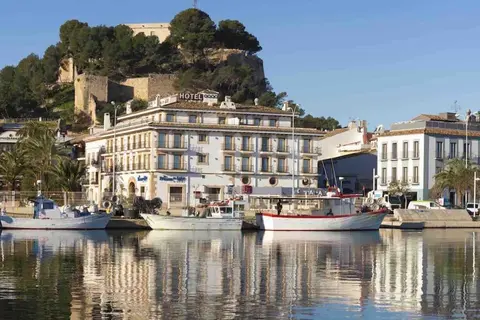 Brisa del puerto a pasos del mar y centro de DENIA