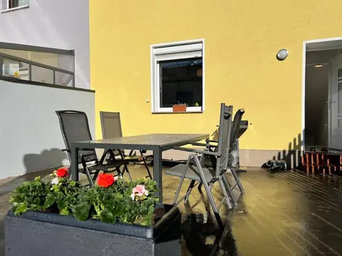 Gemütliches Reihenhaus mit Terrasse