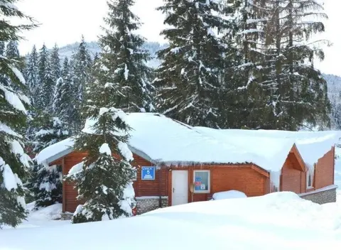 Vila IZVORUL MINUNILOR