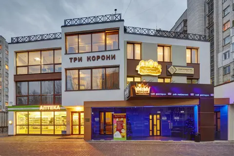 Three Crowns Hotel