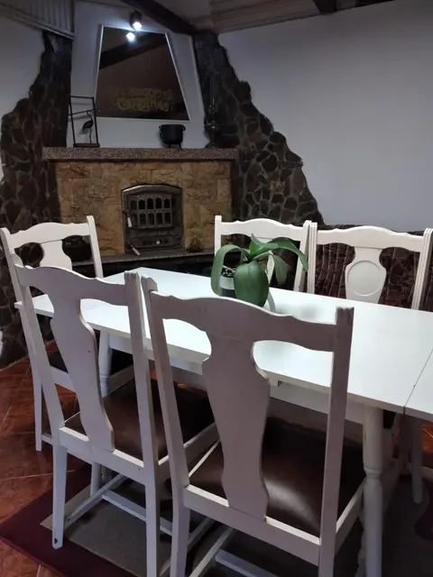 Ada-Ini House