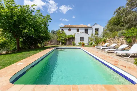 Los Algarrobos Gaucin
