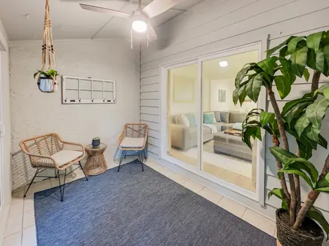 5 Min to Beach—King Beds