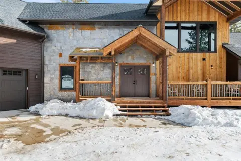 Trax N Trailz Lodge
