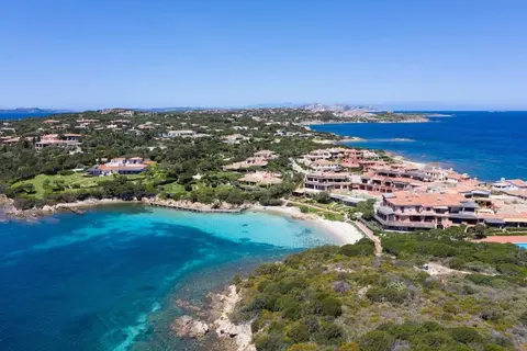 [Dolce Sposa] Swimming pool and private beach