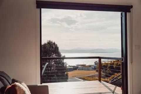 Seascape on Bruny - Family Home in Alonnah