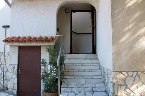 Apartment Una