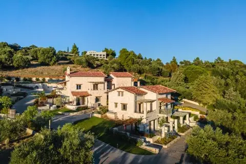 Kastri Elia Suites