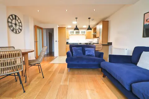APARTMENT BY THE BEACH, courtyard garden