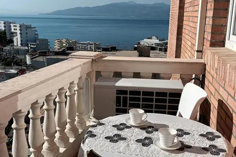 Saranda apartment with sea view