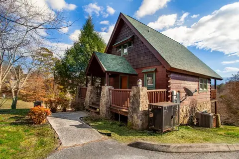 Home Sweet Hideaway Retreat Near Pigeon Forge