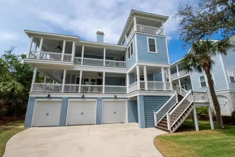 719 Sea Dragon Ln