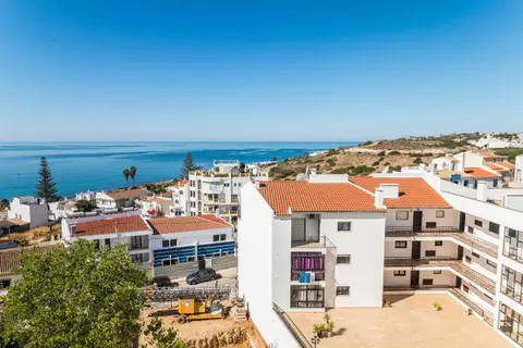Algarve Golden Properties: Pedras Brancas Praia da Luz