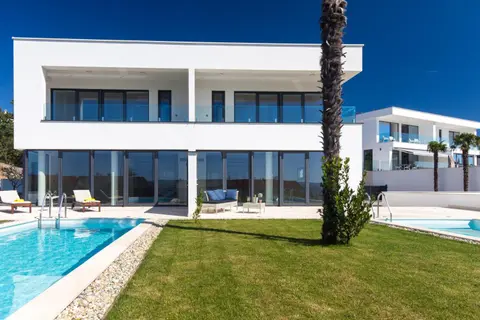 Villa Superior One