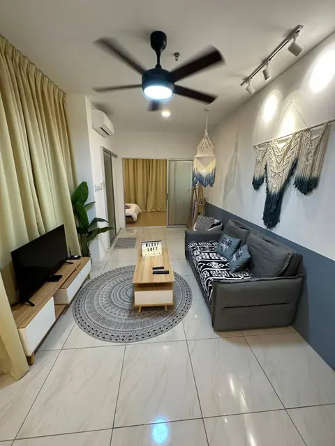 Blest Loft 7 Manhattan Suites ITCC
