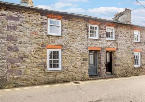 2 Bed in St Davids oc-30269