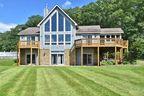 Moonrise Retreat