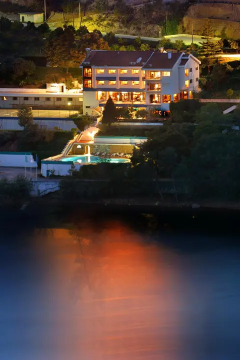 Lago Azul Eco Hotel